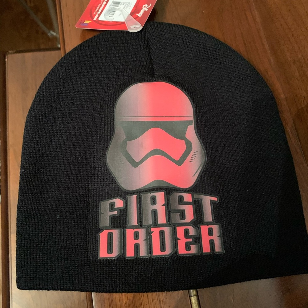 NWT Disney Star Wars toque